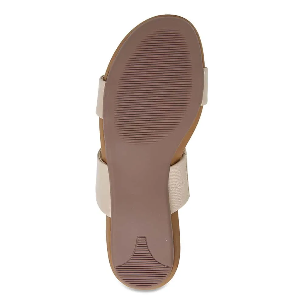 Aruba Slide in Nude Leather