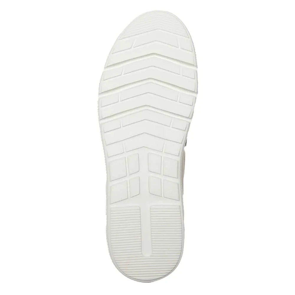 Bates Sneaker in Soft Gold Leather