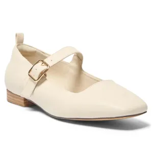 Bonnie Flat in Ivory Leather