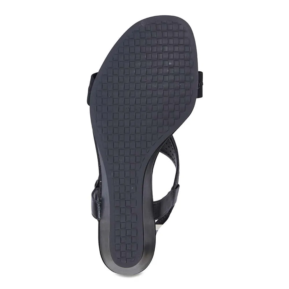 Casino Heel in Black Leather
