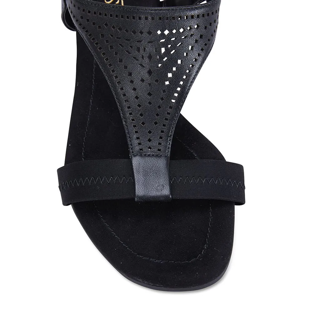 Casino Heel in Black Leather