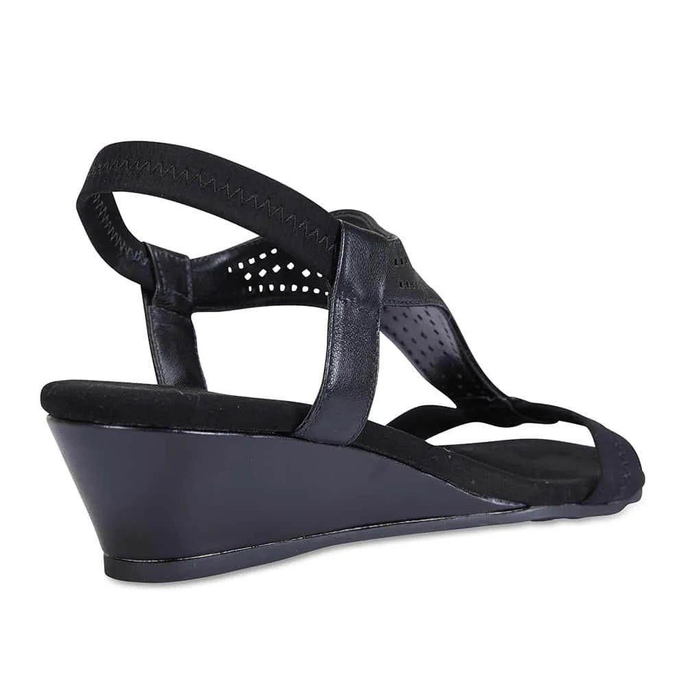 Casino Heel in Black Leather