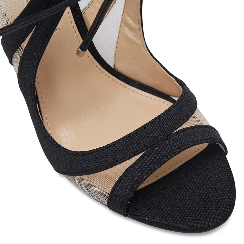 Cherie Heel in Black