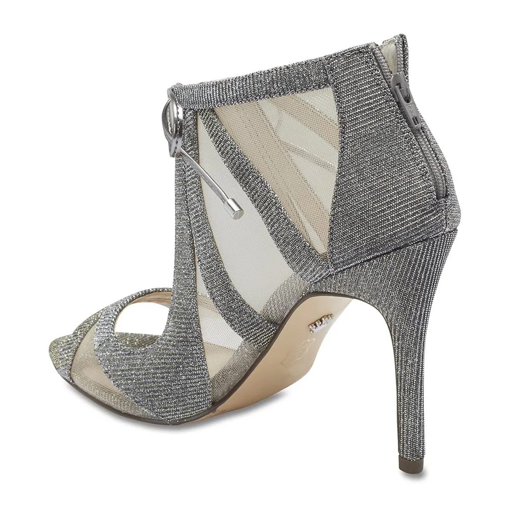 Cherie Heel in Steel