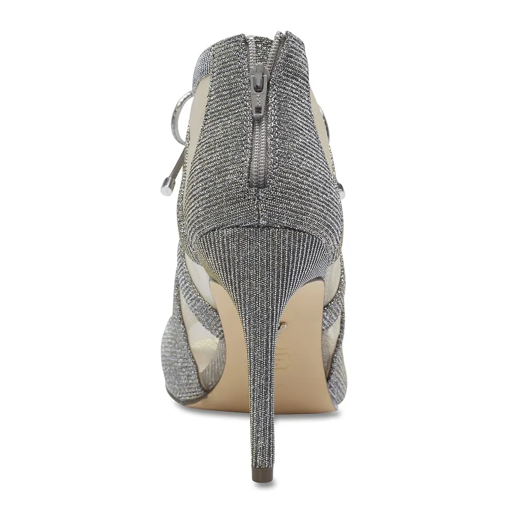 Cherie Heel in Steel
