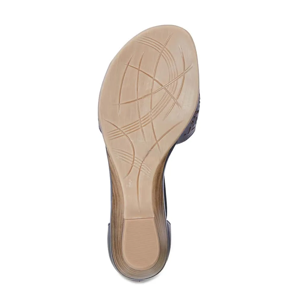 Chime Sandal in Navy Leather