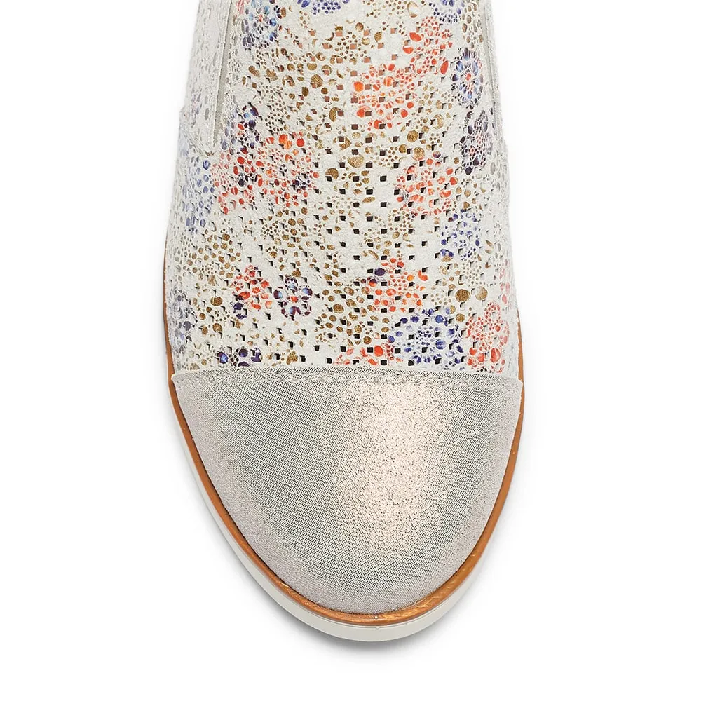 Davis Sneaker in Stone Floral Leather