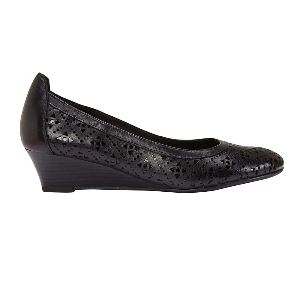 Earl Heel in Black Leather