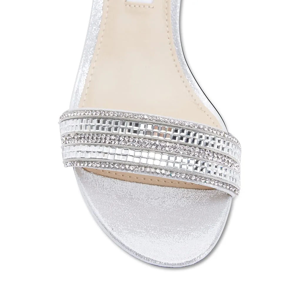 Elenora Heel in True Silver
