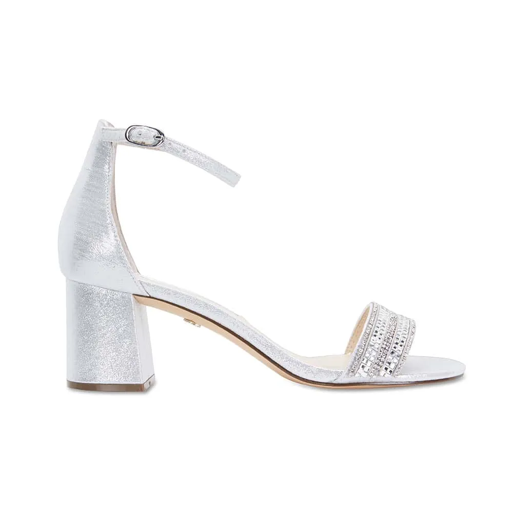 Elenora Heel in True Silver