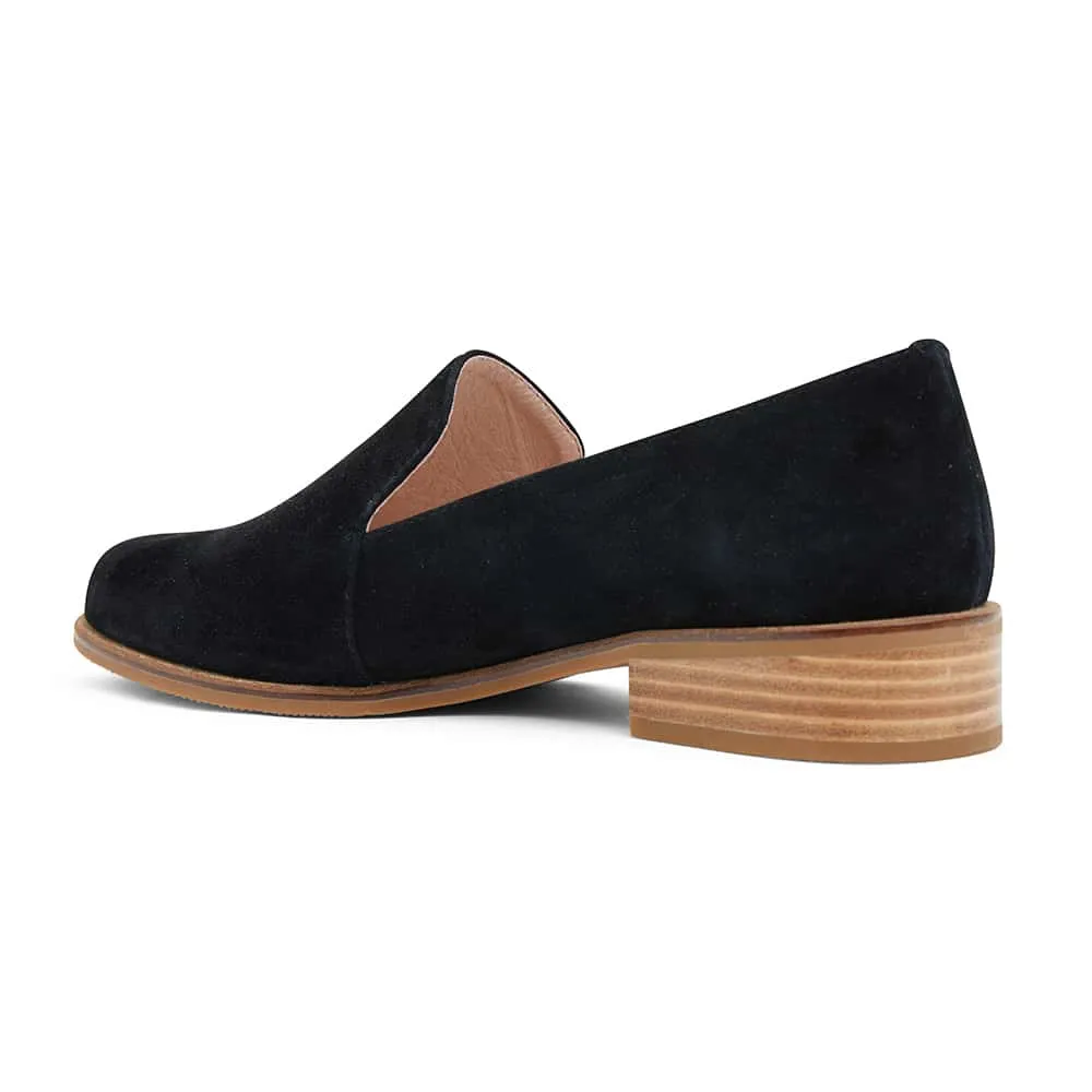 Everest Loafer in Black Suede