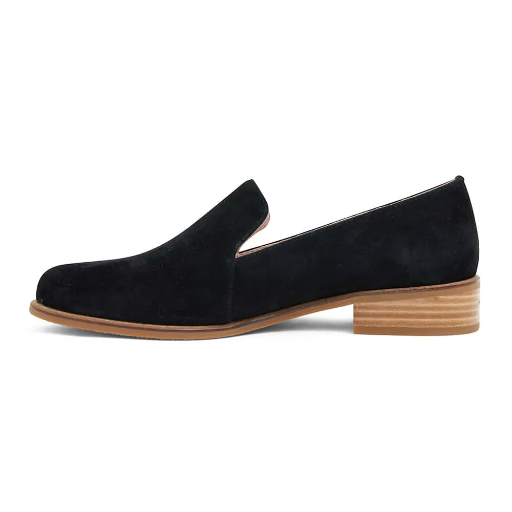 Everest Loafer in Black Suede