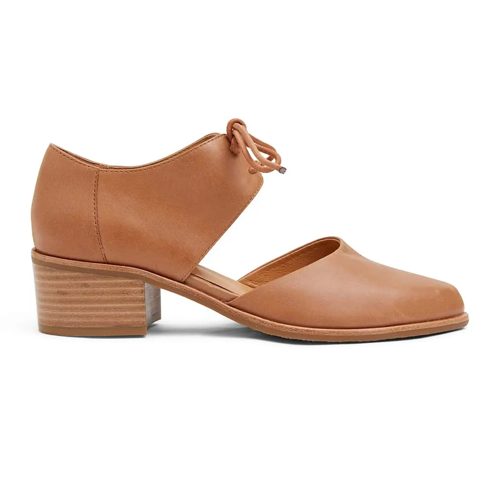 Exhibit Brogue in Tan Leather
