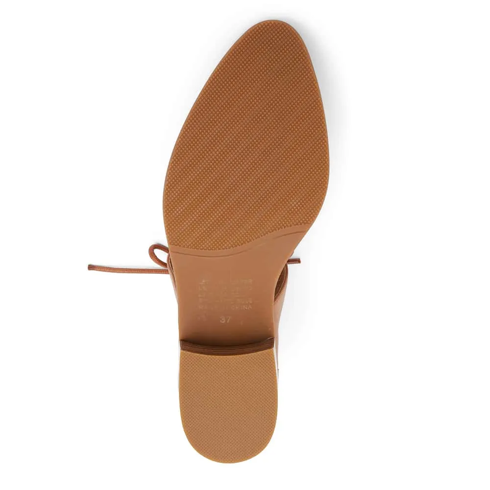 Exhibit Brogue in Tan Leather