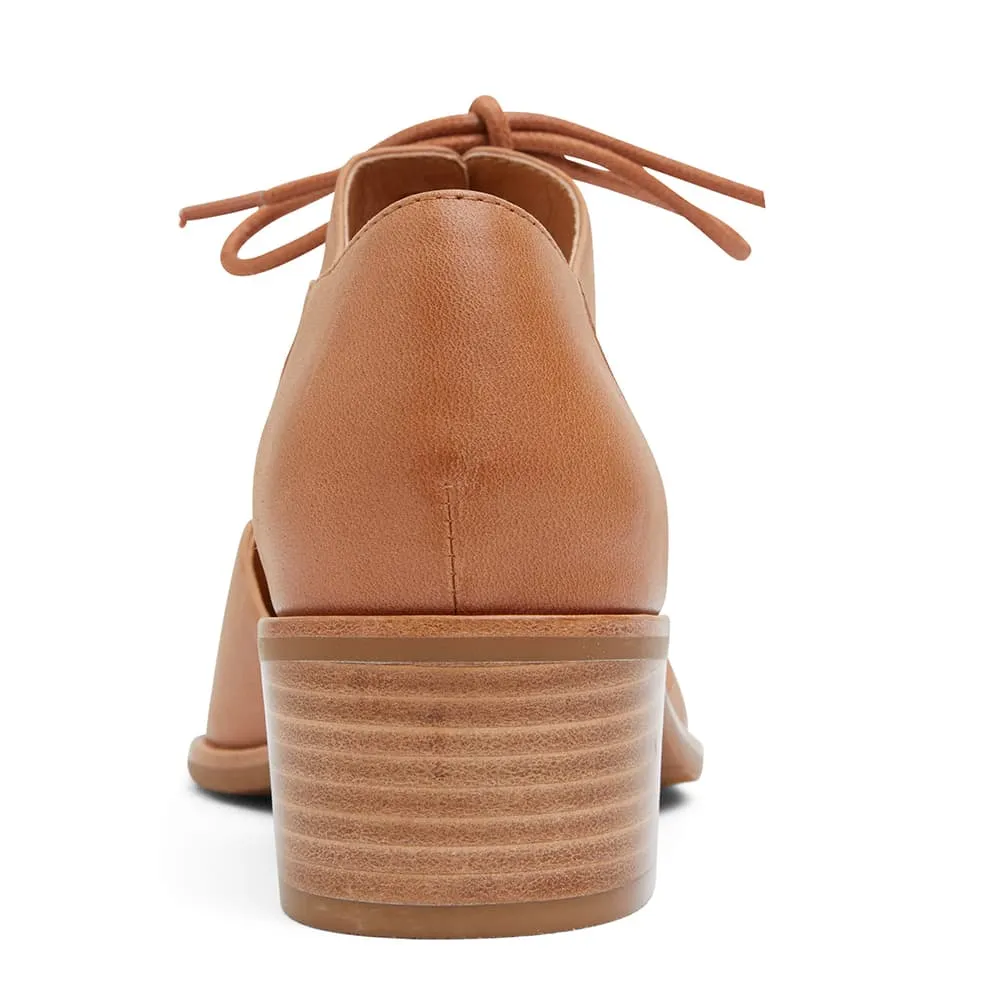 Exhibit Brogue in Tan Leather