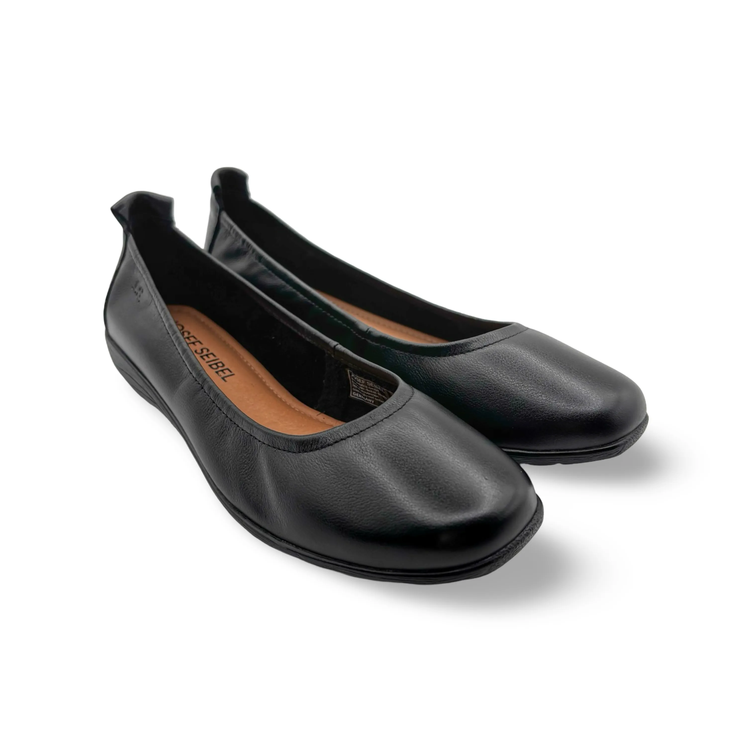 Fenja Black Leather Flat