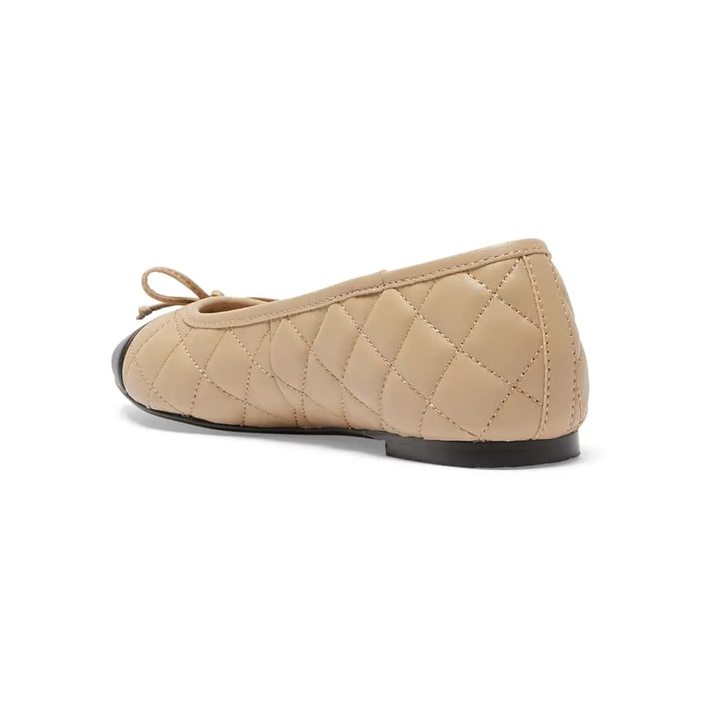 Fifi Flat in Black And Camel Leather