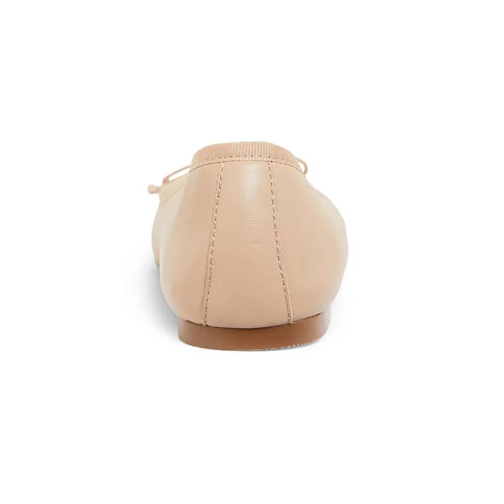 Fonteyn Flat in Nude Leather