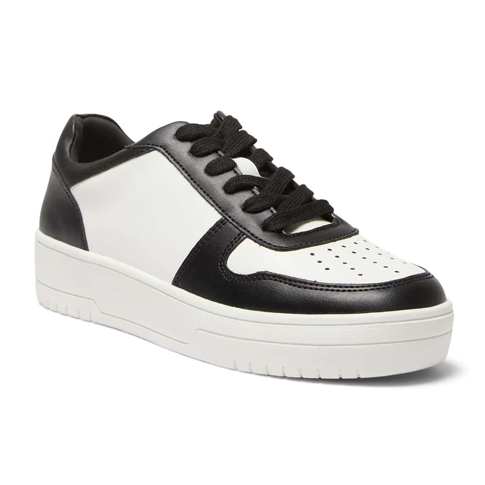 Fraser Sneaker in White And Black Smooth