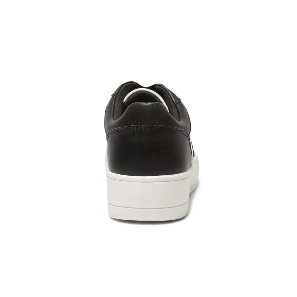 Fraser Sneaker in White And Black Smooth