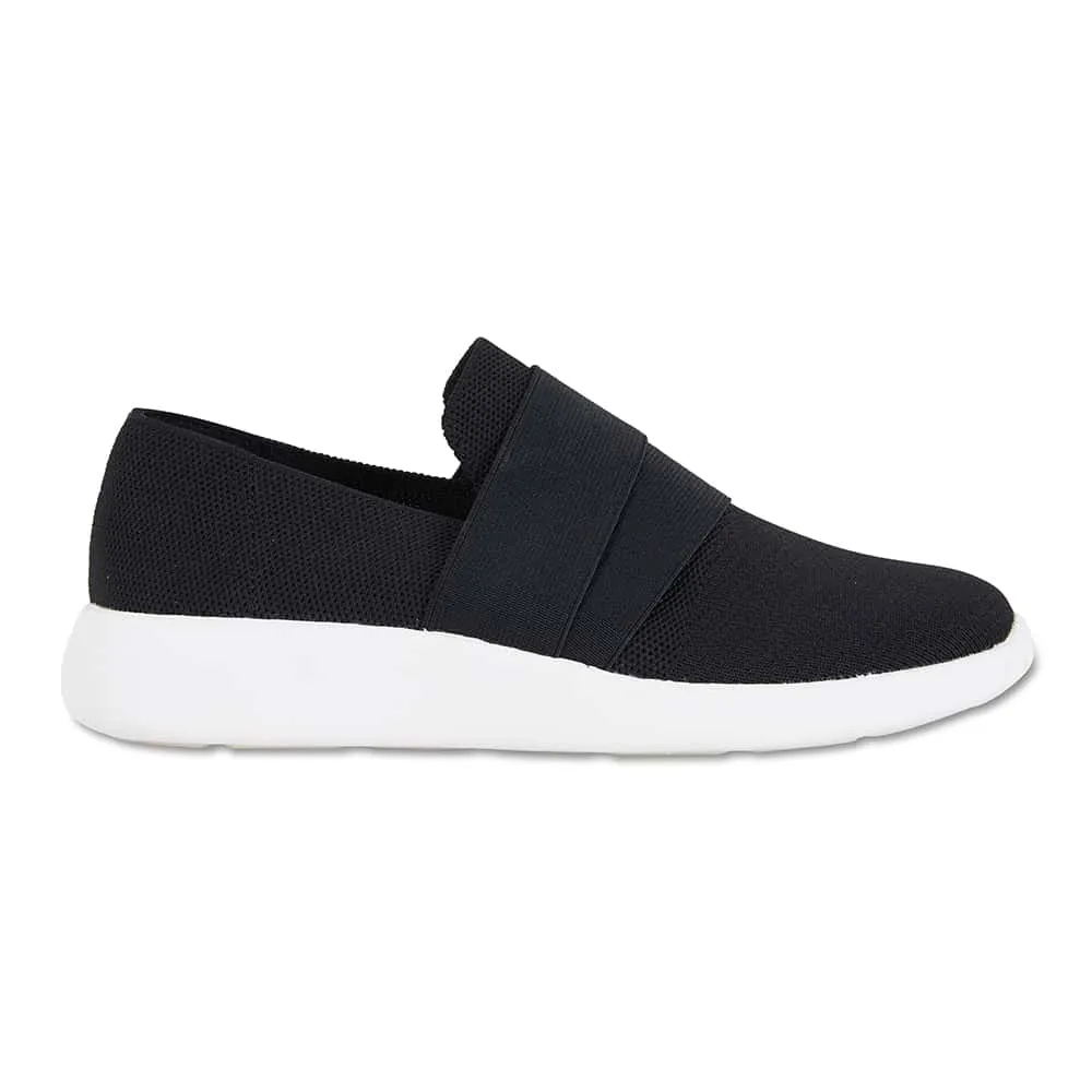 Guide Sneaker in Black Fabric