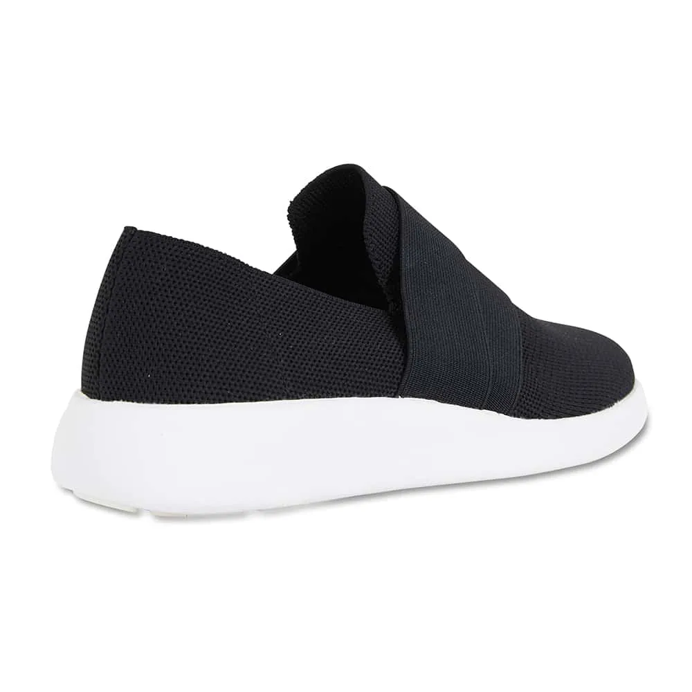 Guide Sneaker in Black Fabric