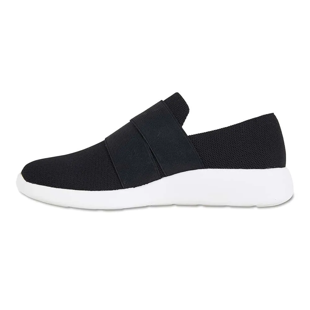 Guide Sneaker in Black Fabric