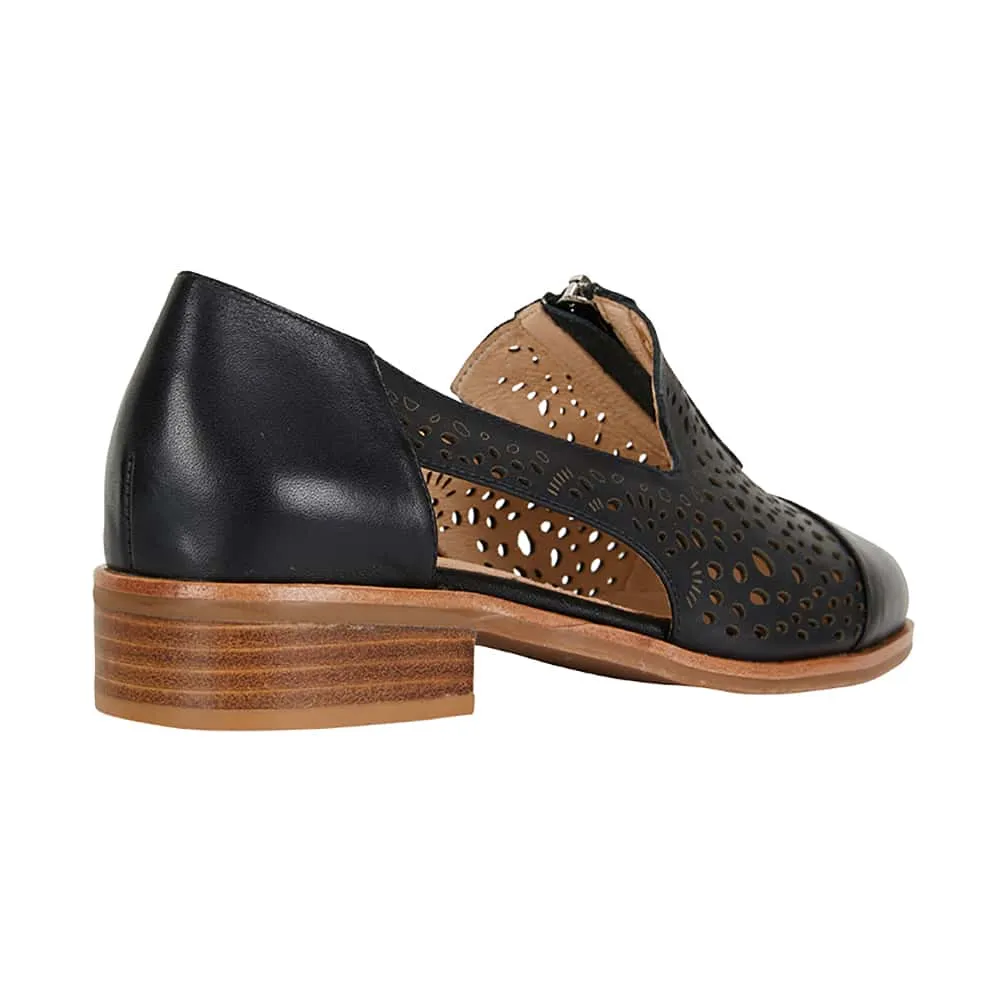 Hanover Loafer in Black Leather