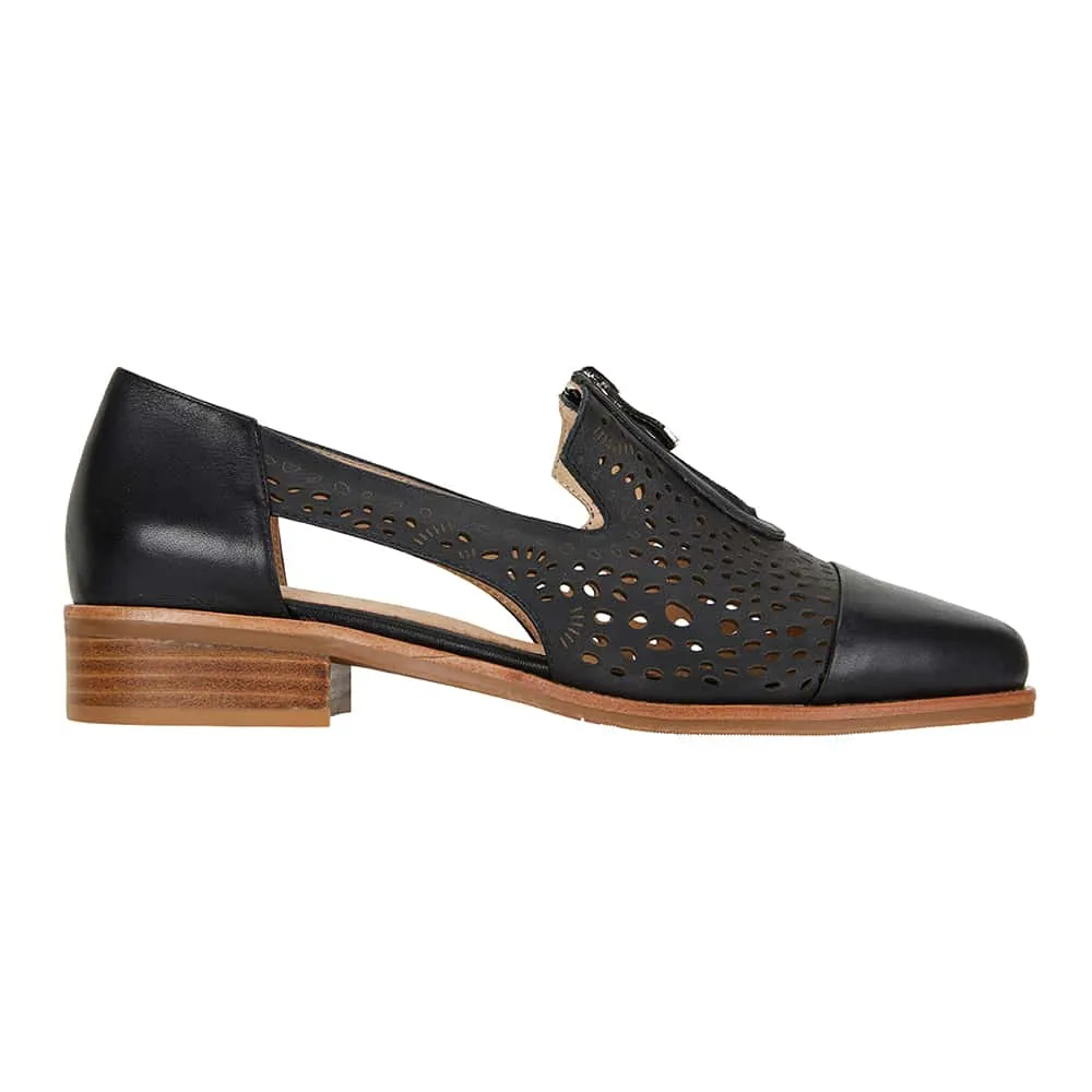 Hanover Loafer in Black Leather