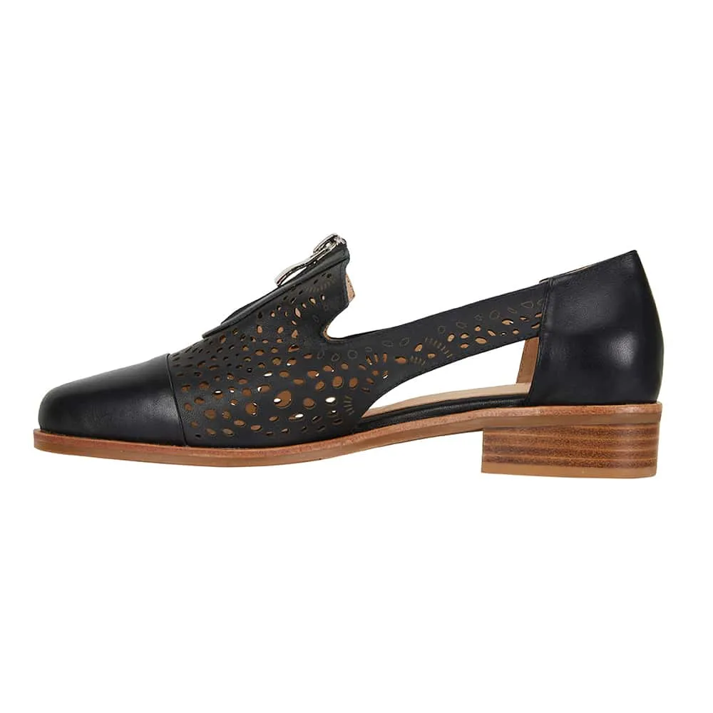 Hanover Loafer in Black Leather