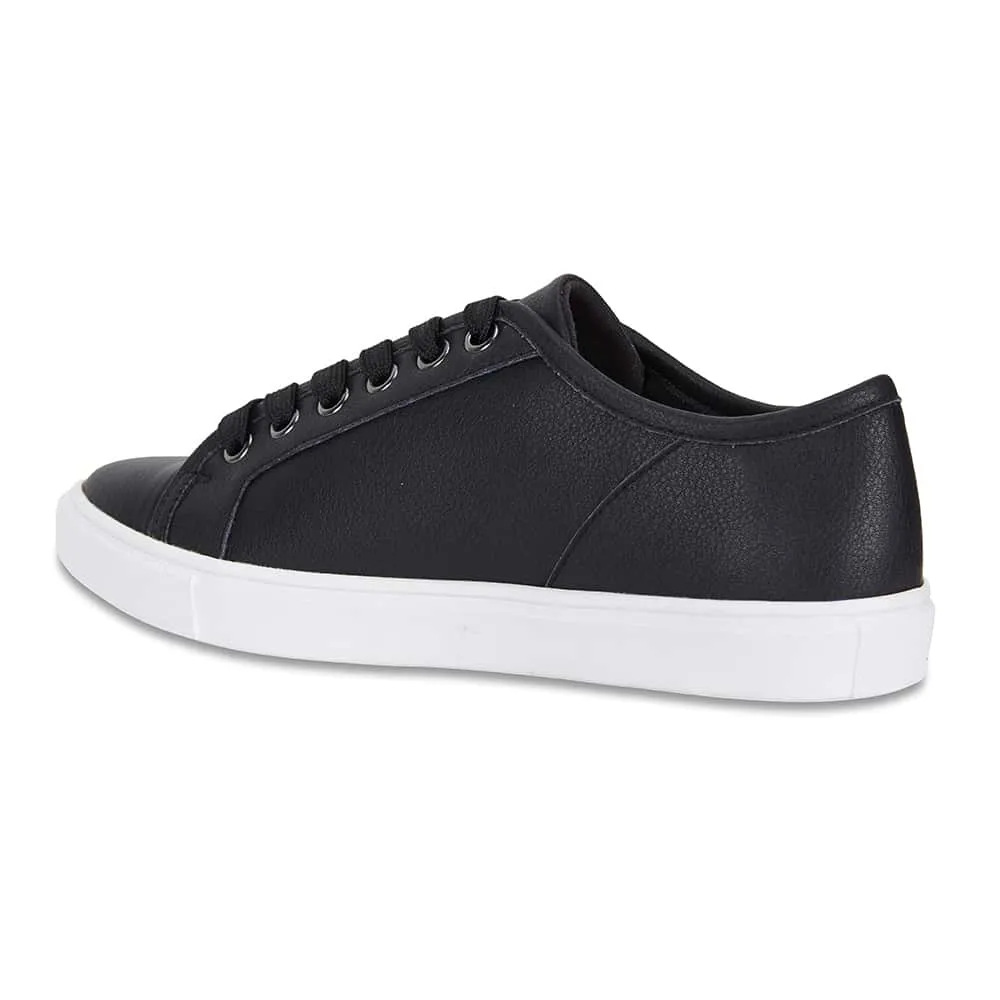 Hawk Sneaker in Black Leather