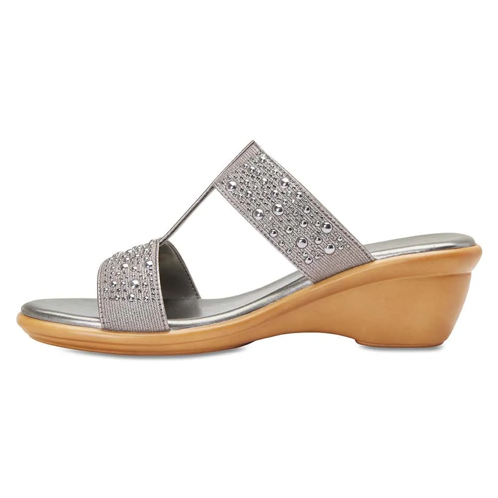 Heather Heel in Pewter Leather