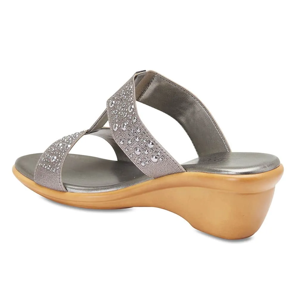 Heather Heel in Pewter Leather