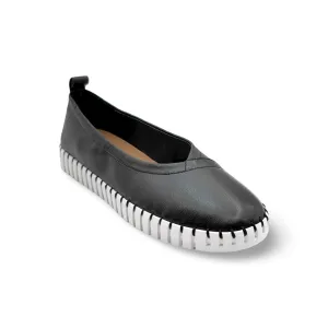 Heaton Black Leather Flat