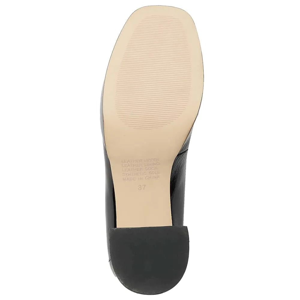 Heidi Loafer in Black Patent