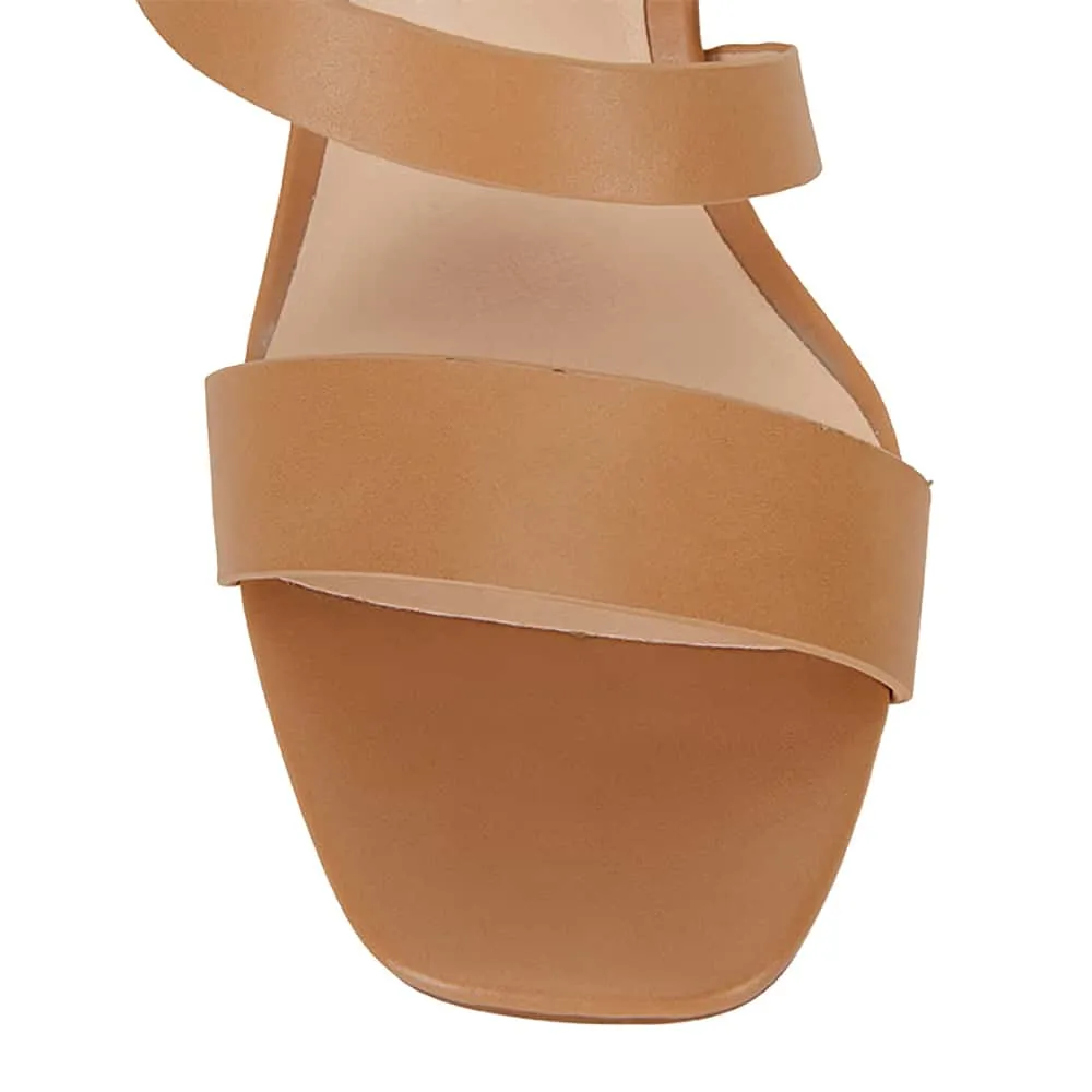Husky Heel in Camel Smooth