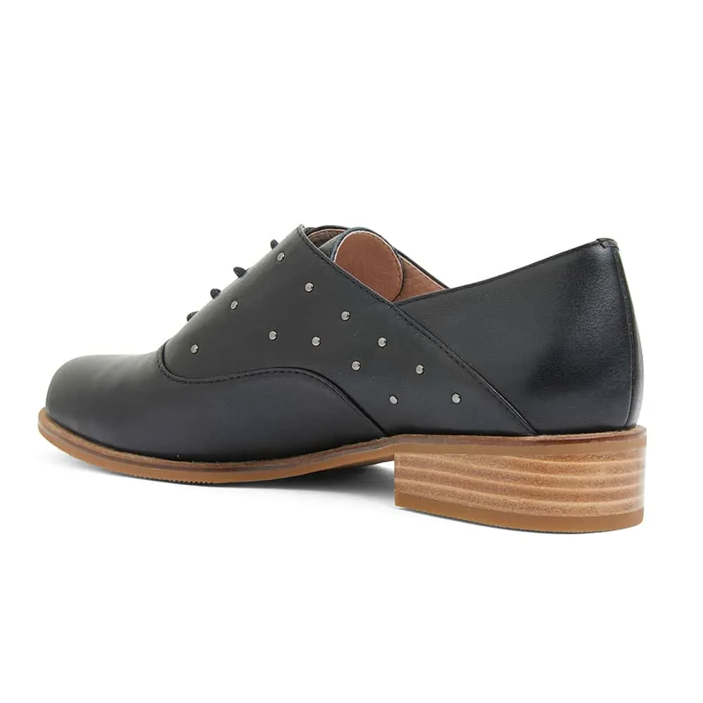 Jaguar Brogue in Black Leather