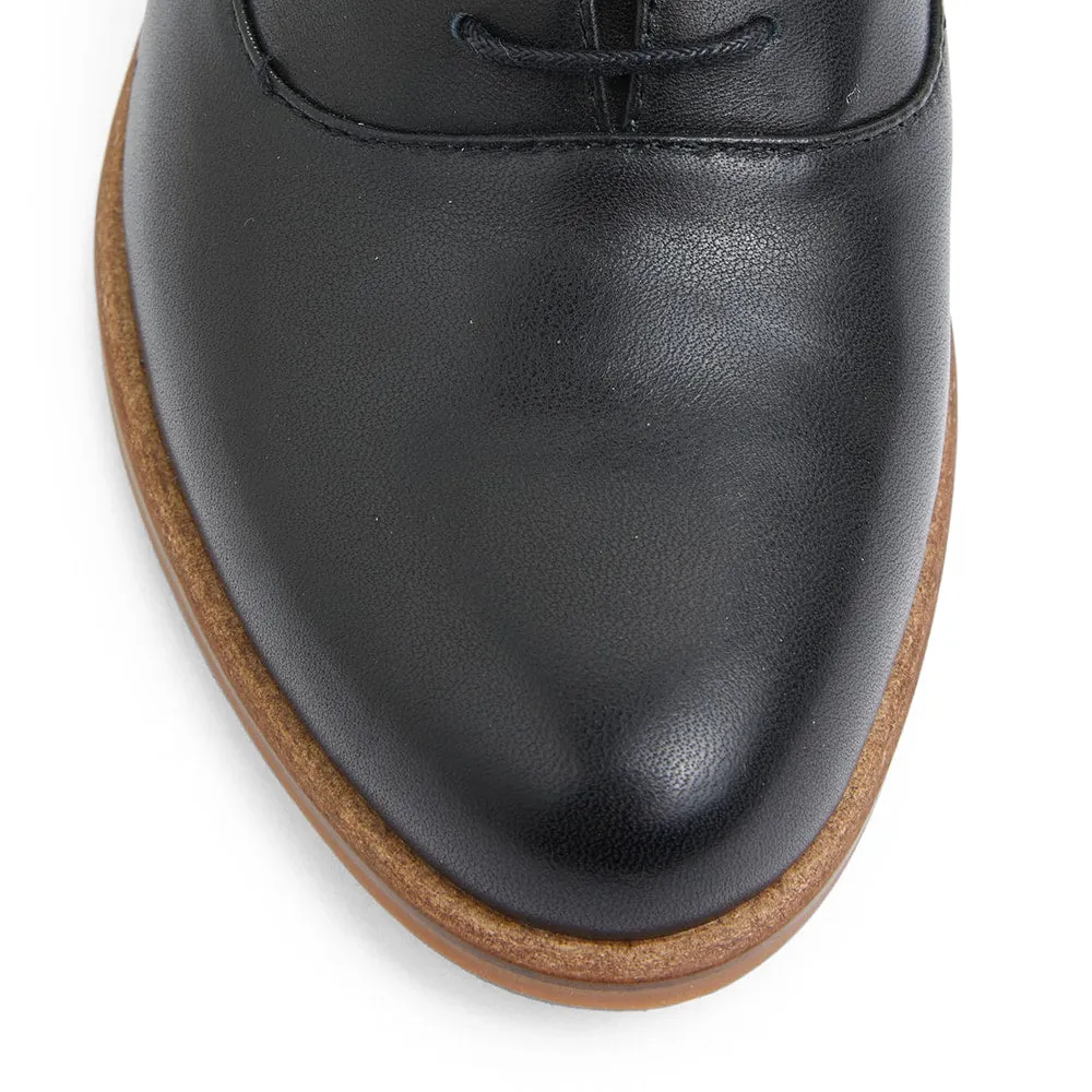 Jaguar Brogue in Black Leather