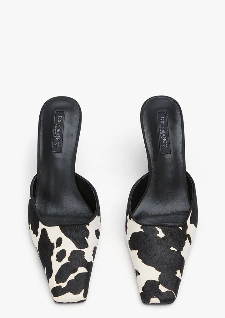 Jasmin Black/White Pony