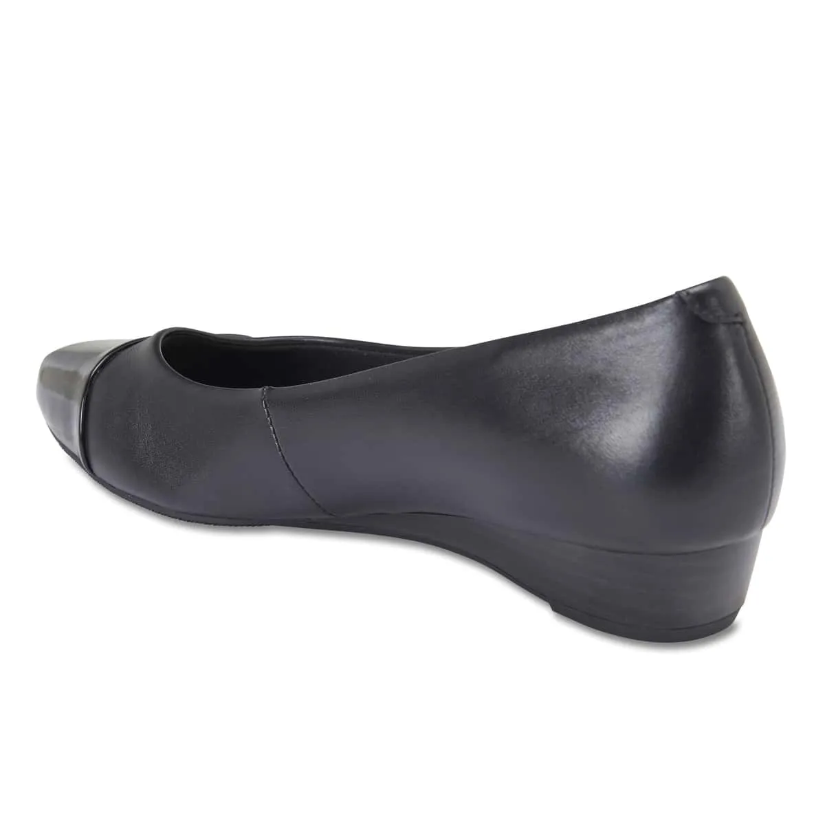 Jean Heel in Black On Black Patent