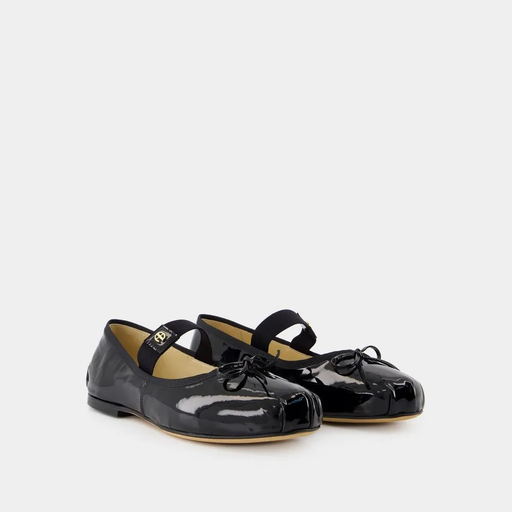 Jolie Flats Flat Shoes - Leather - Black