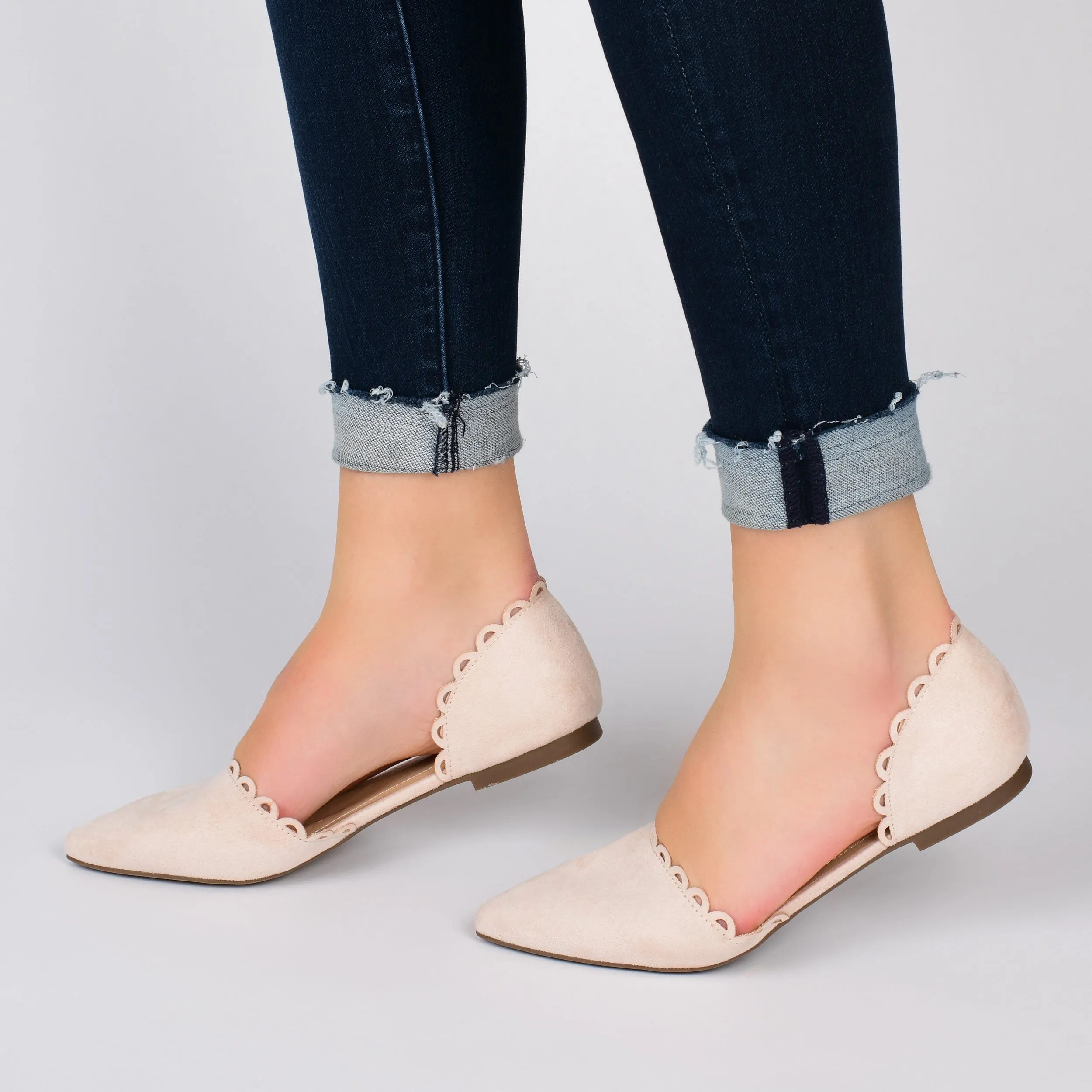 Journee Collection Women's Jezlin Flat
