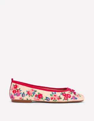 Kitty Flexi Sole Ballet Flats-Embroidered Natural