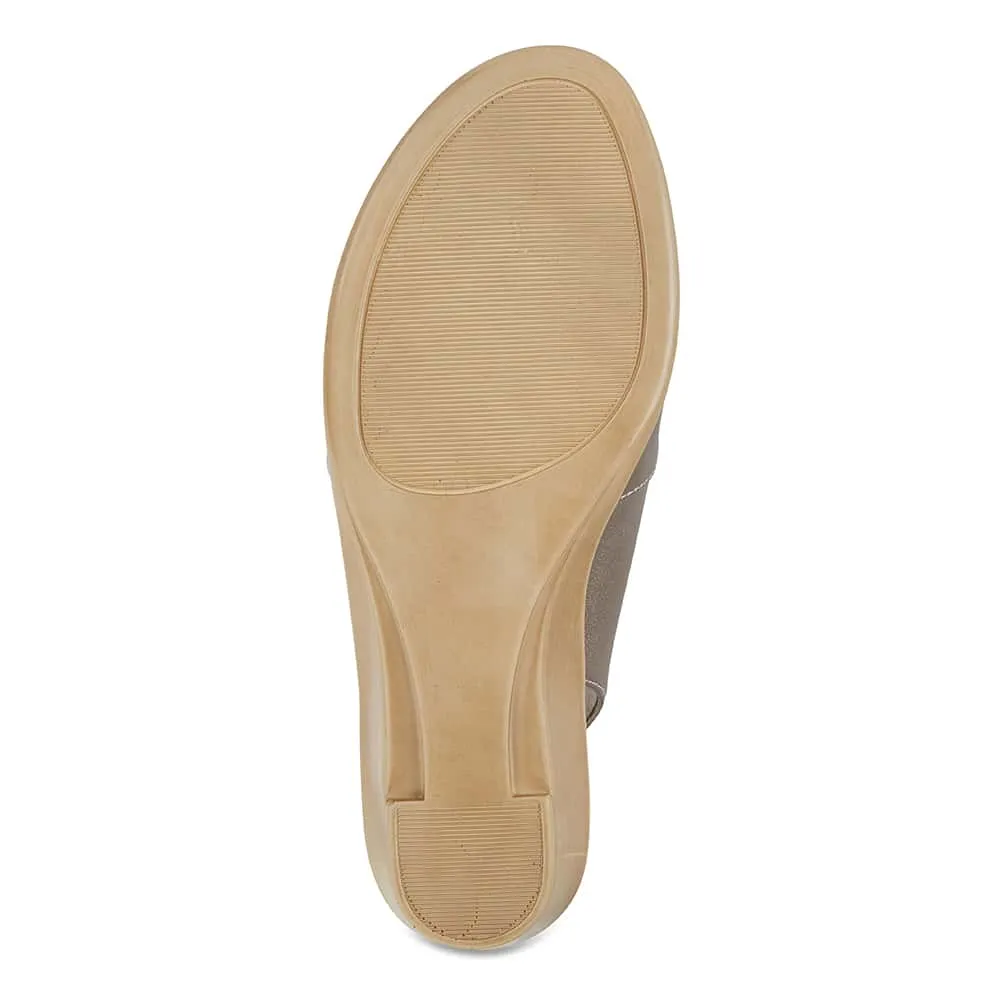 Lark Heel in Pewter Leather