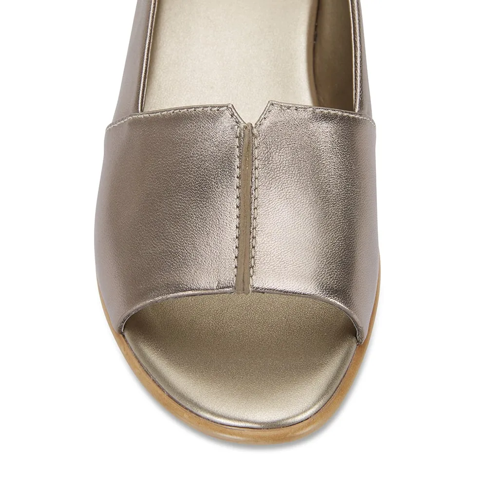 Lark Heel in Pewter Leather