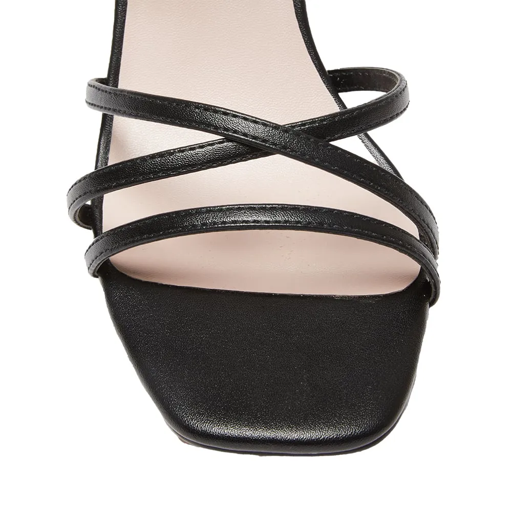 Lattice Heel in Black Smooth