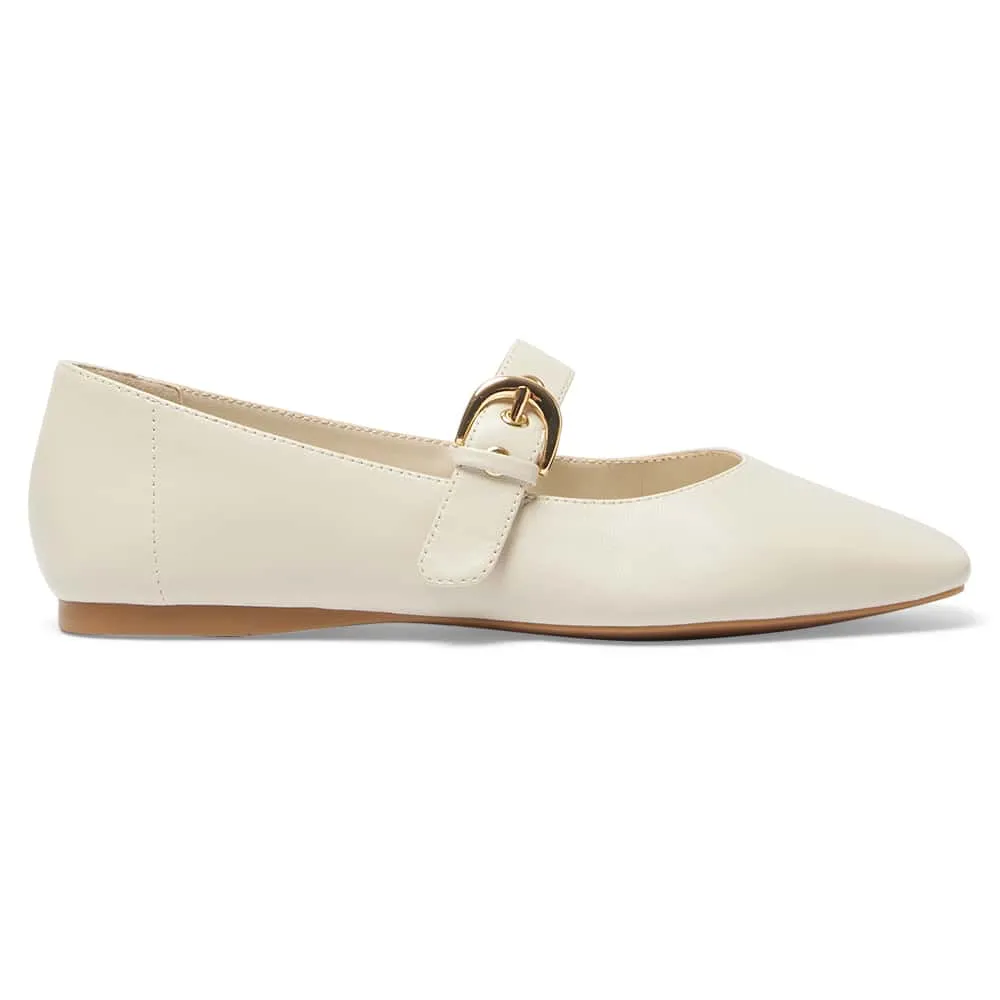 Melrose Flat in Bone Leather
