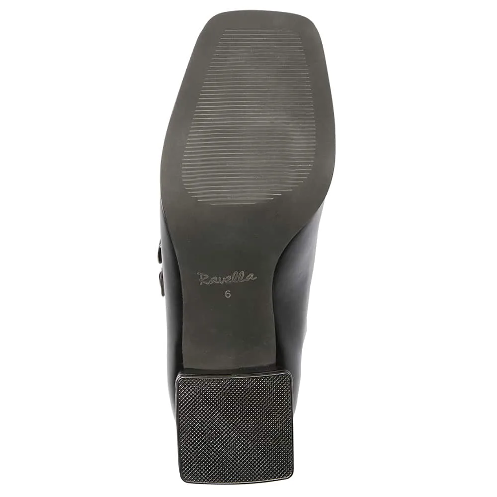 Metro Heel in Black Smooth