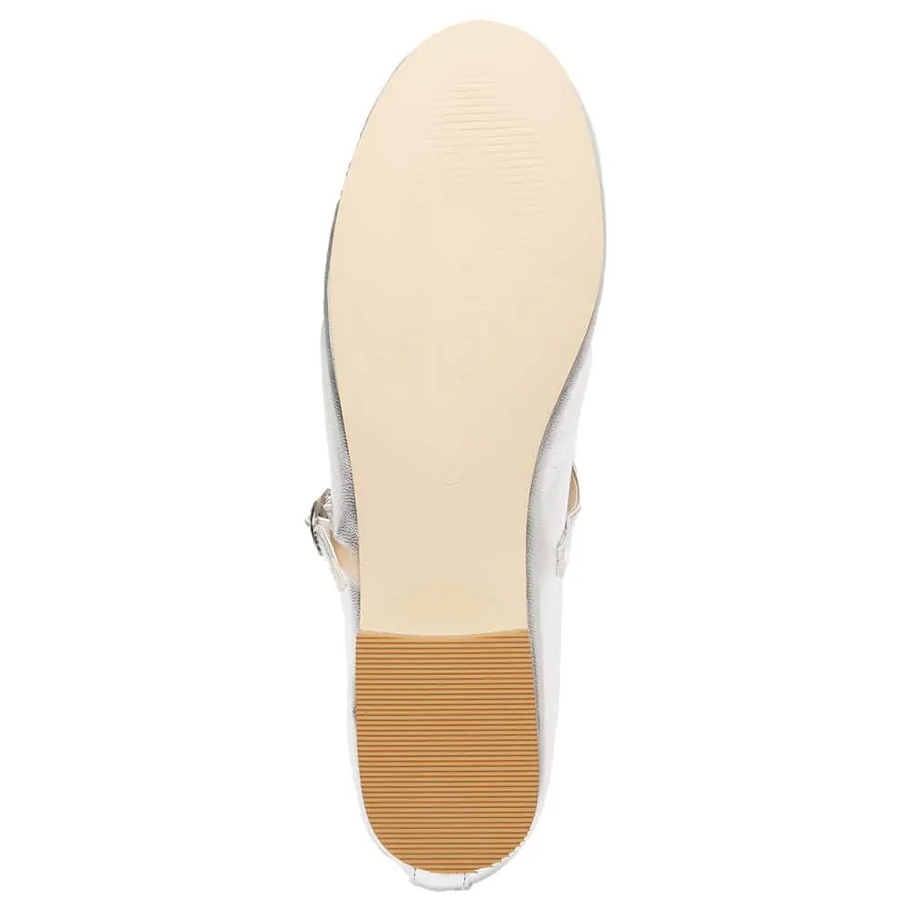 Molly Flat in Silver Metallic Leather