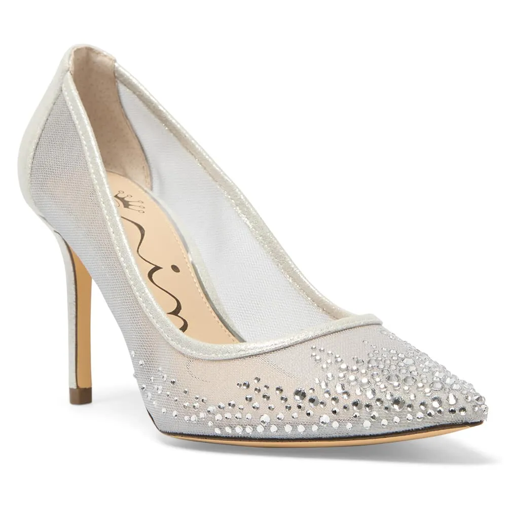 Nalia Heel in True Silver